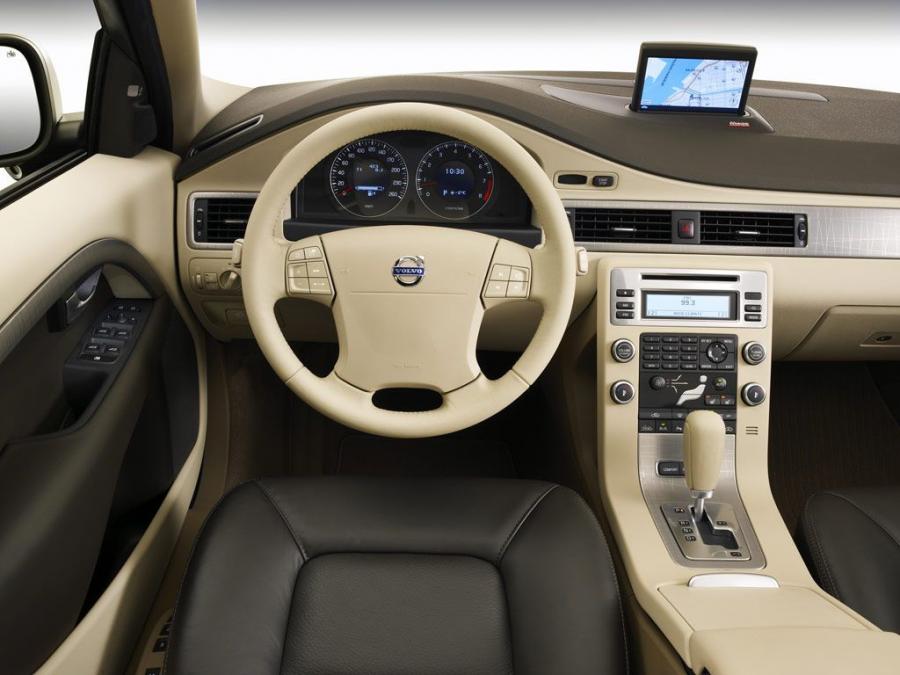  Volvo XC70 2008 года  (фото 2 из 35)